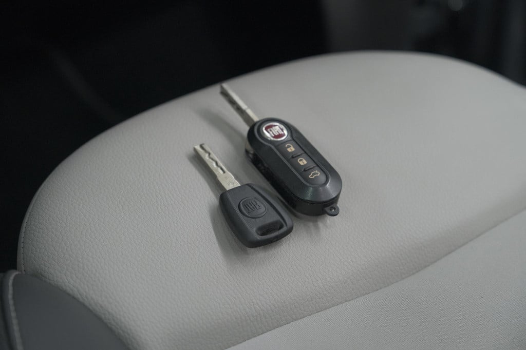 Fiat 500 1.0 hybrid dolcevita | panoramadak | apple carplay | parkeersensor