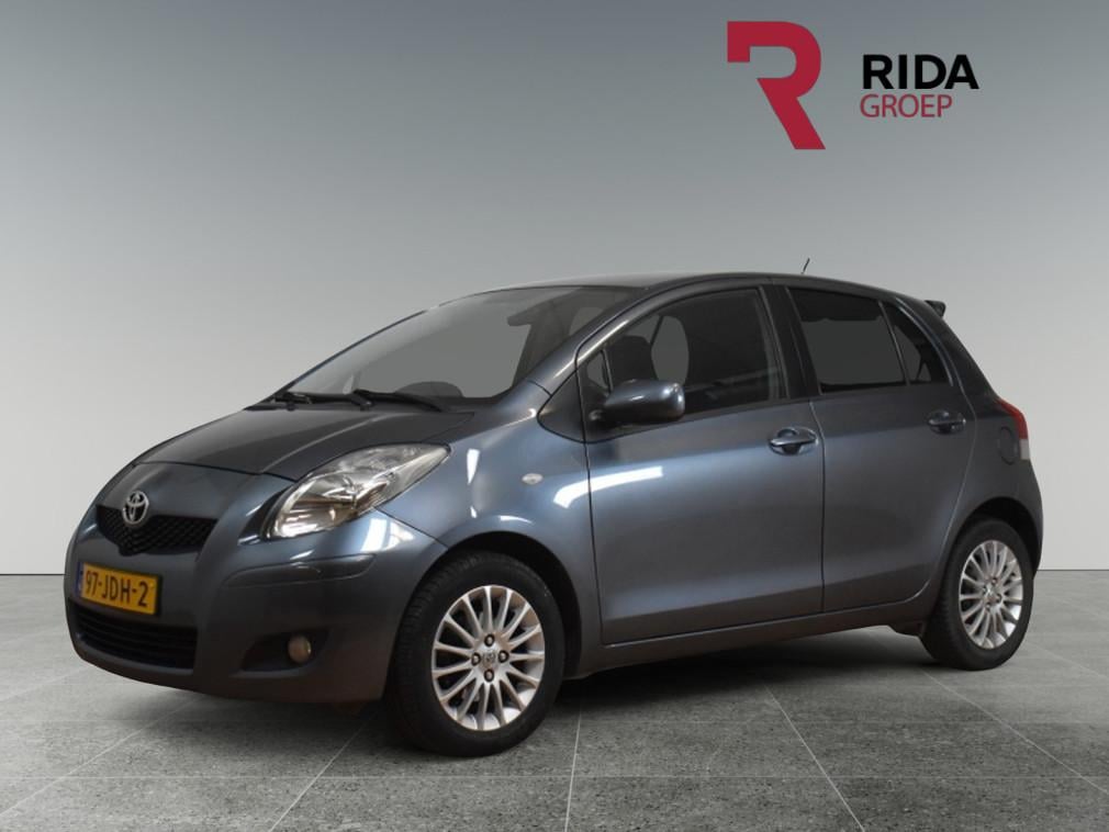 Toyota Yaris 1.3 vvti dynamic