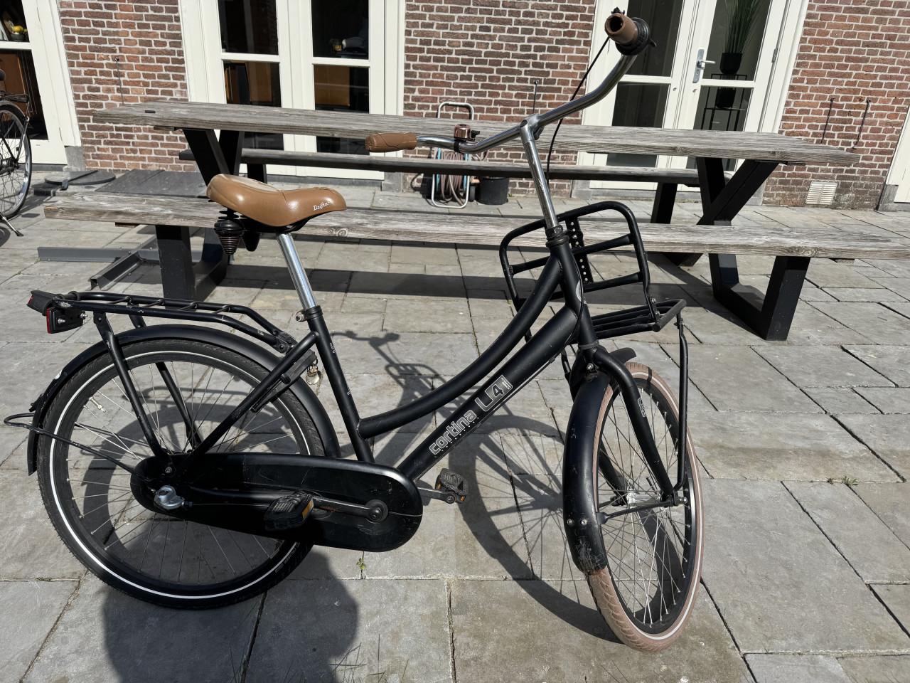 Tweedehands Cortina meisjesfiets zwart