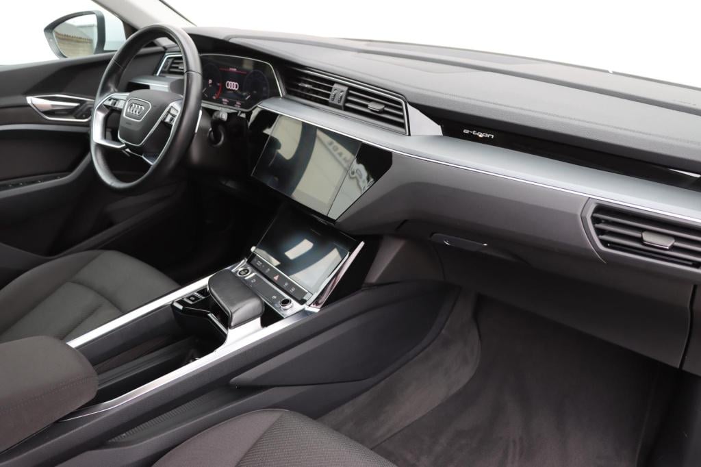 Audi E-tron 55 quattro s edition 95 kwh 408pk | soh 92,1% |