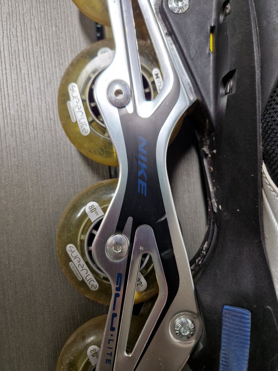 Nike skates