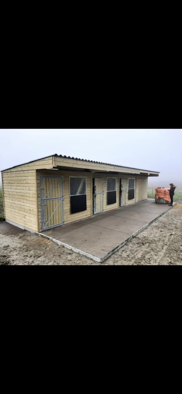 Stallen  te koop