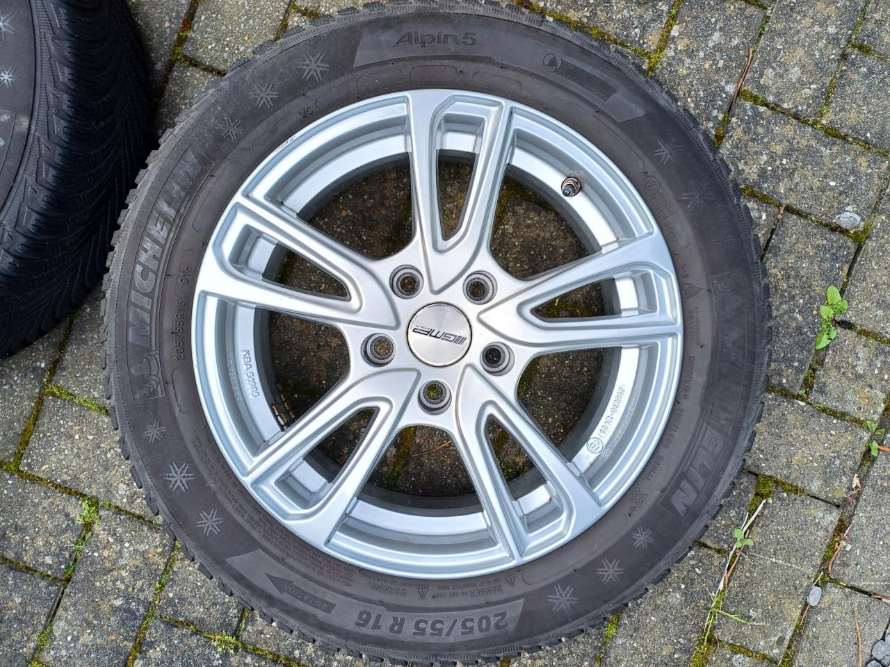 Winterbanden met velgen (16" )