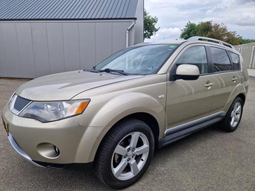 Mitsubishi Outlander 2.4 Intense+ Special Edition