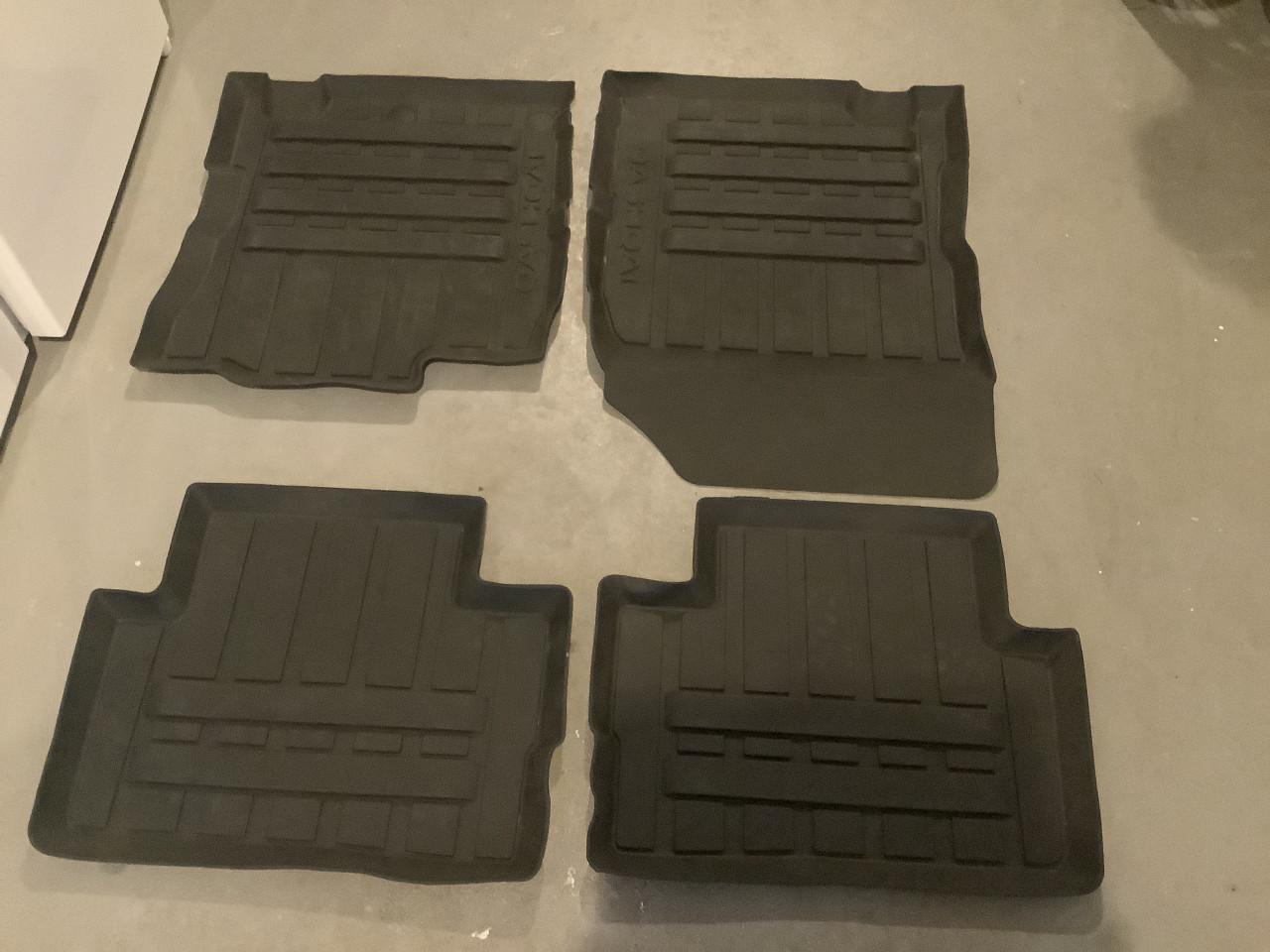 Originele rubber vloer matten Nissan Qashqai