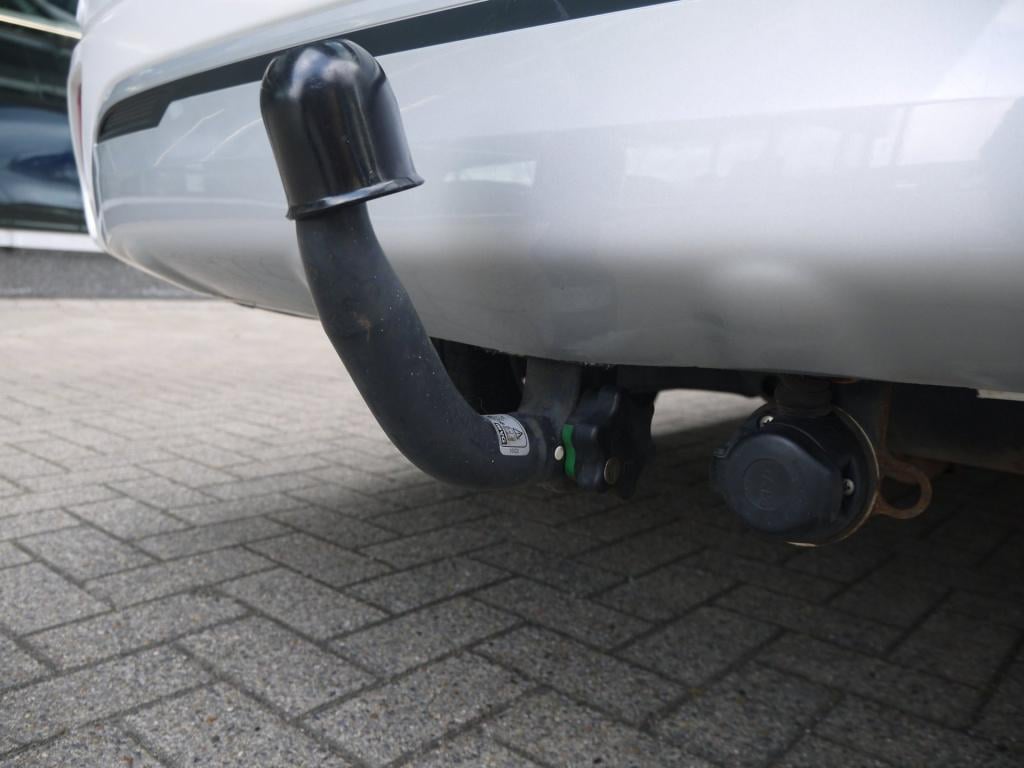 Mitsubishi Outlander 2.4 phev instyle|trekhaak|rijklaar
