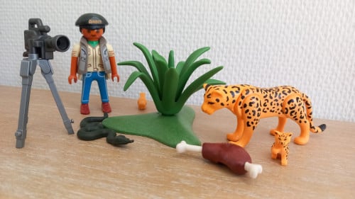 Playmobil luipaard met jong en fotograaf