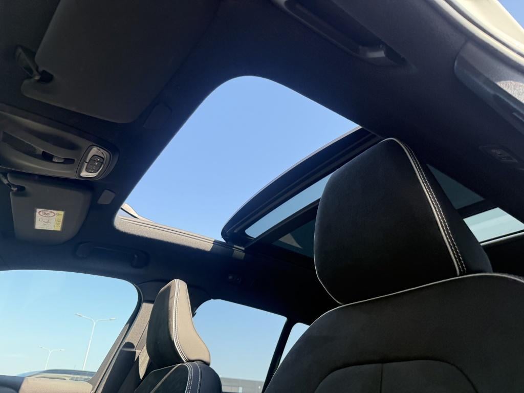 Volvo XC40 t5 262pk recharge ultimate dark| panodak| trekhaak| adap.cruise|