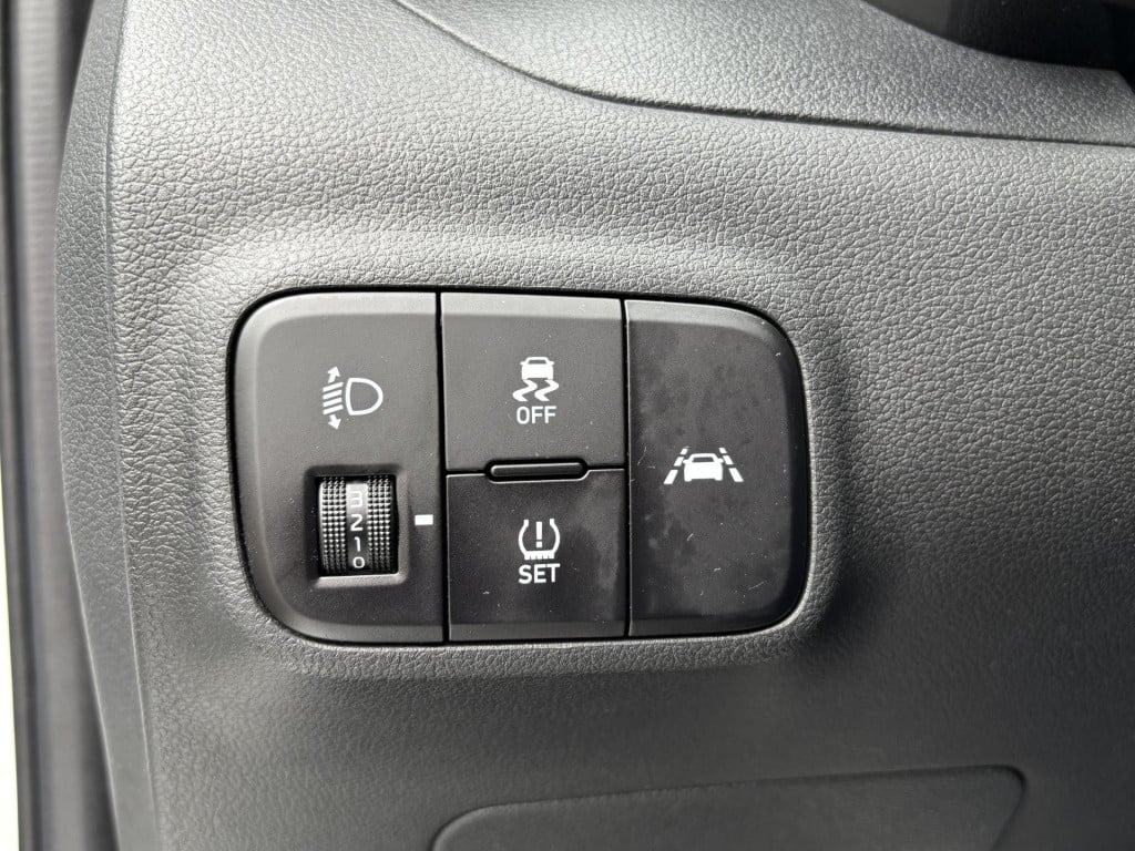 Hyundai I 10 1.0 comfort | apple carplay/android auto | two-tone lakkleur |