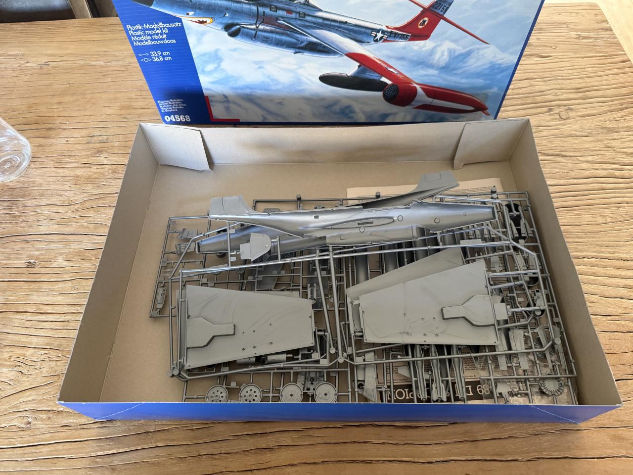Revell modelbouwdoos van de Northrop F-89 D/J Scorpion