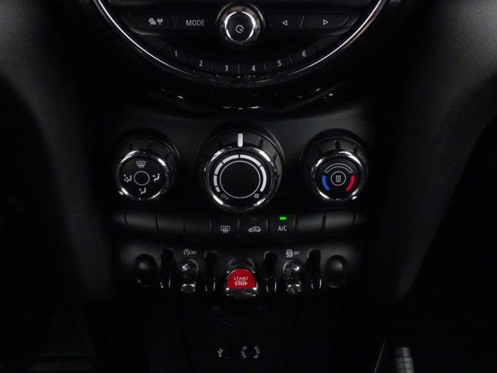 Mini Cooper mini 2.0 serious business 5-deurs | led | navi |18"