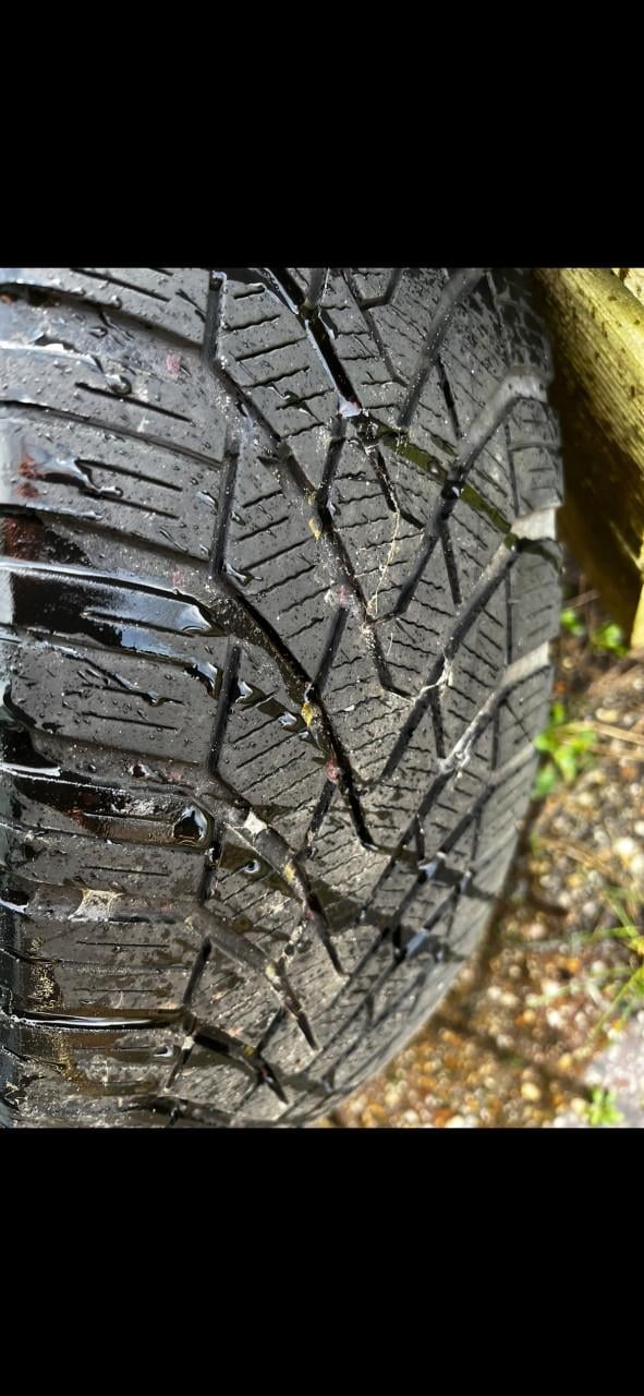 4 velgen met winterbanden, oa VW Golf