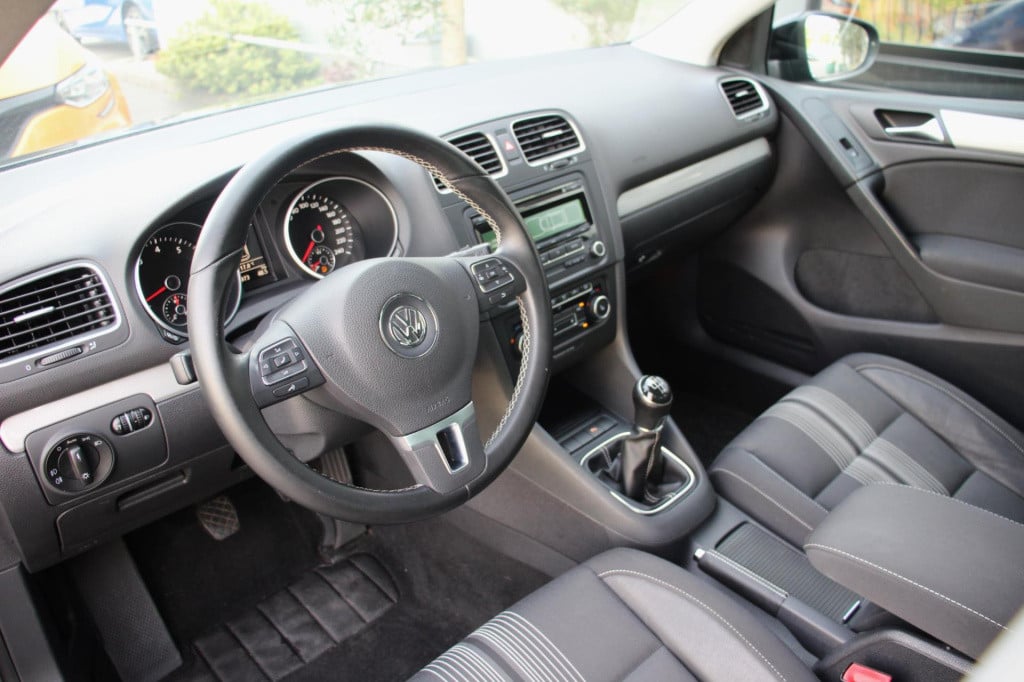 Volkswagen Golf 1.2 tsi match - half leder - nieuwe distr ketting - stoelve