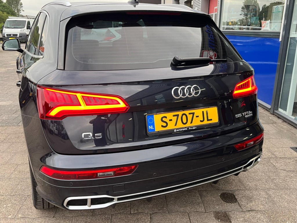 Audi Q5 55 tfsi e quattro competition s-line
