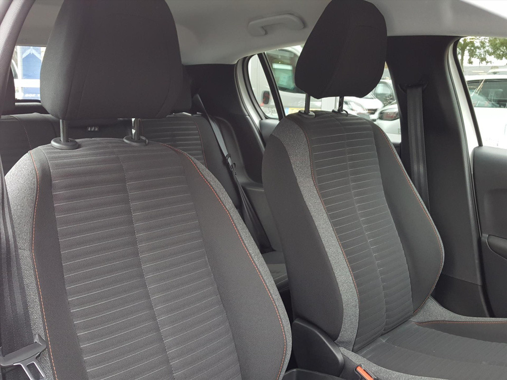 Peugeot 208 1.2 puretech 100pk active airco | cruise control navigatie via 