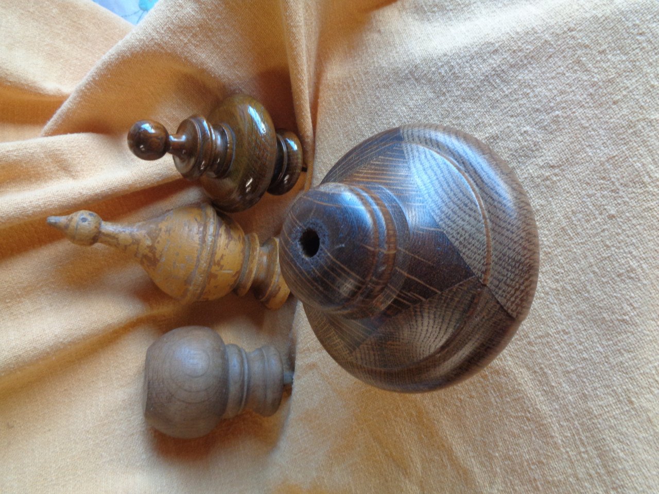 Houten Bollen.