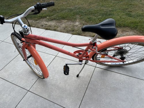 Roze meisjes fiets
