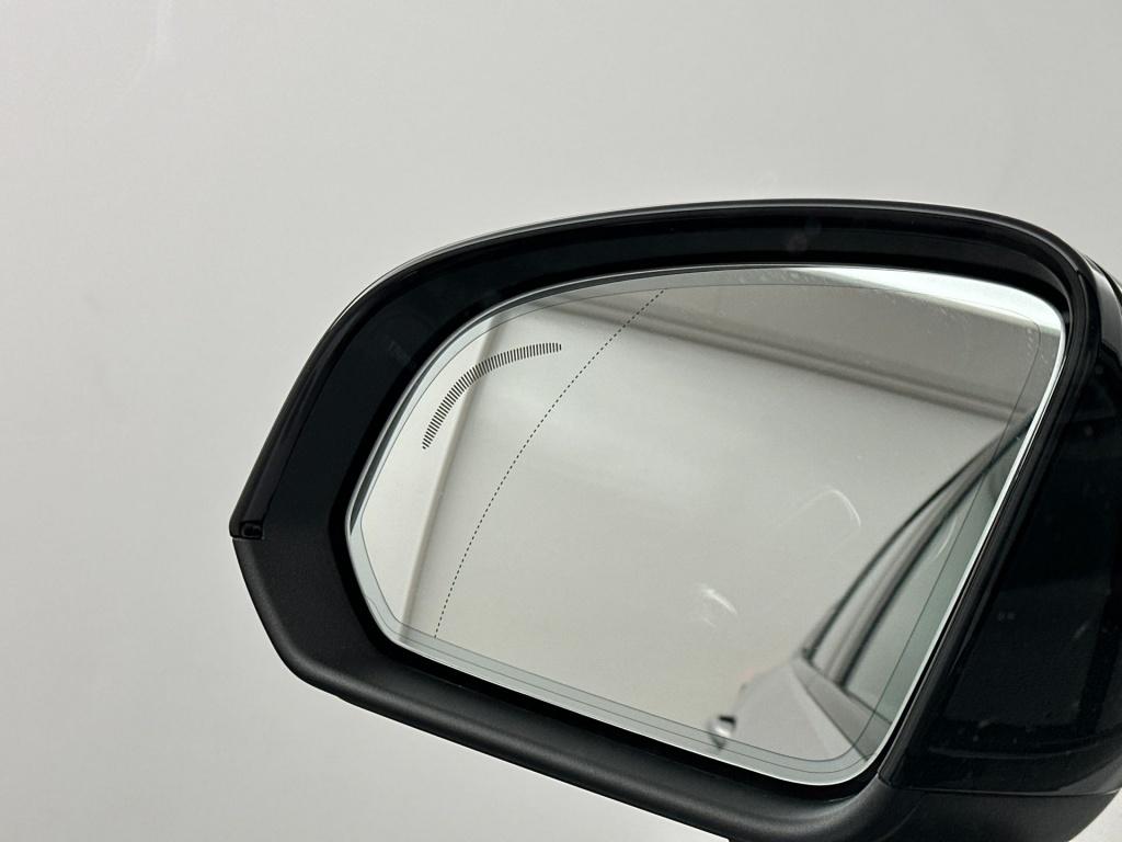 Volvo Ec40 extended range plus dark