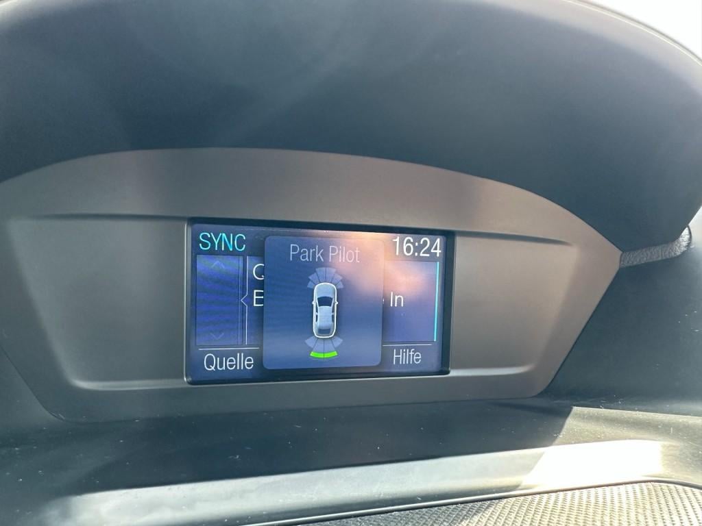 Ford Kuga 1.6 titanium trekhaak pdc stoelverwarming