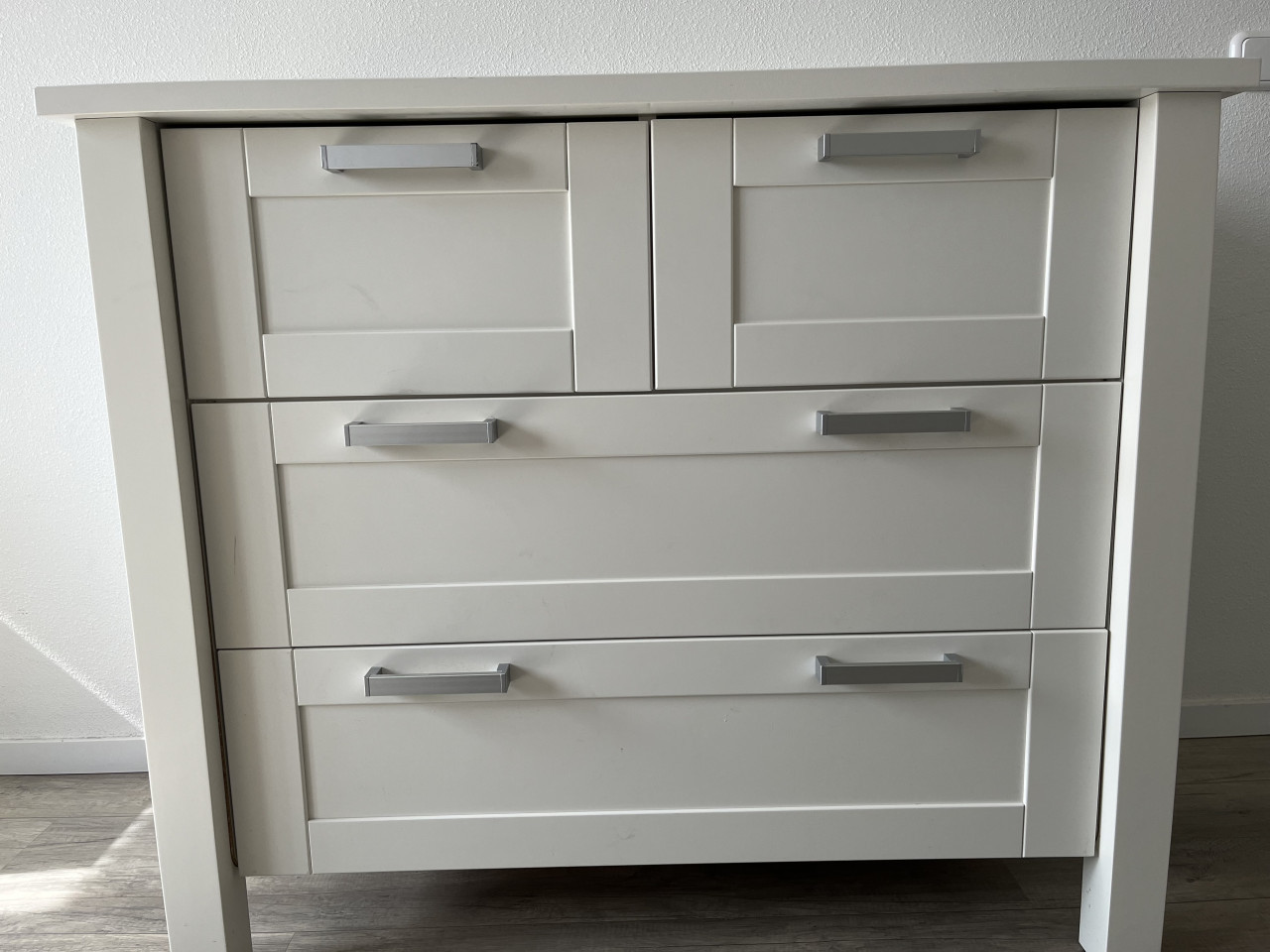Commode wit