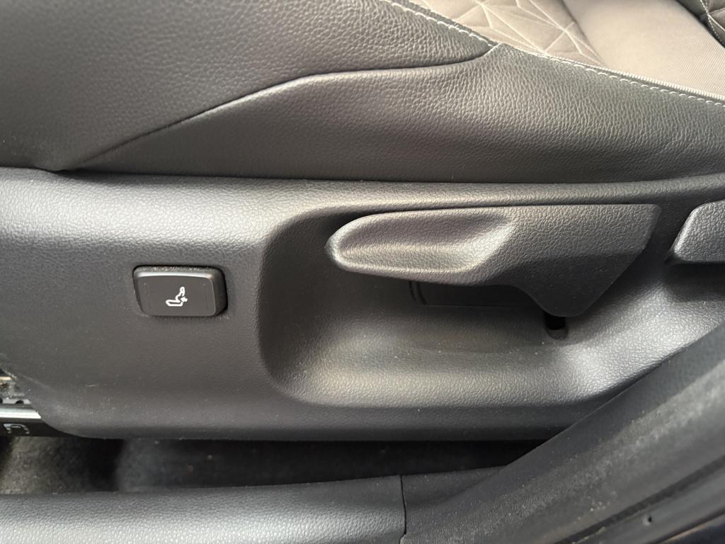 Toyota Yaris Cross 1.5 hybrid executive aut. | half-lederen bekleding | nav