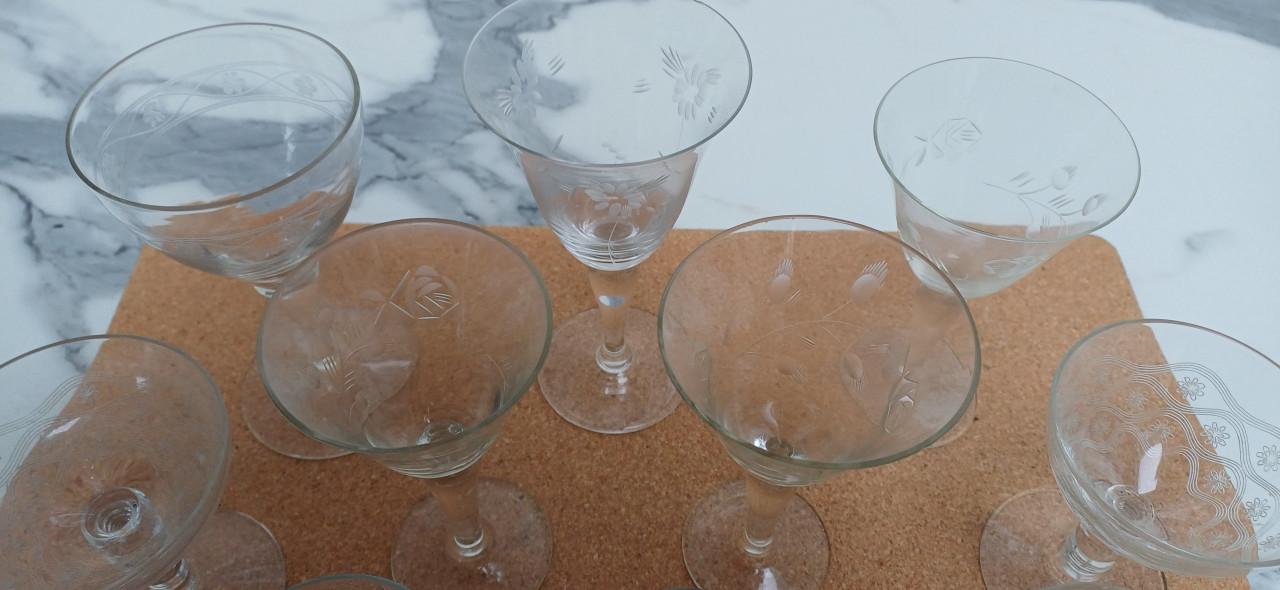 11 brocante glaasjes