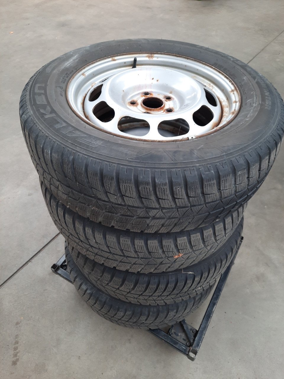 Setnr B2 winterbanden Toyota, Suzuki, Lexus 17 inch Falken