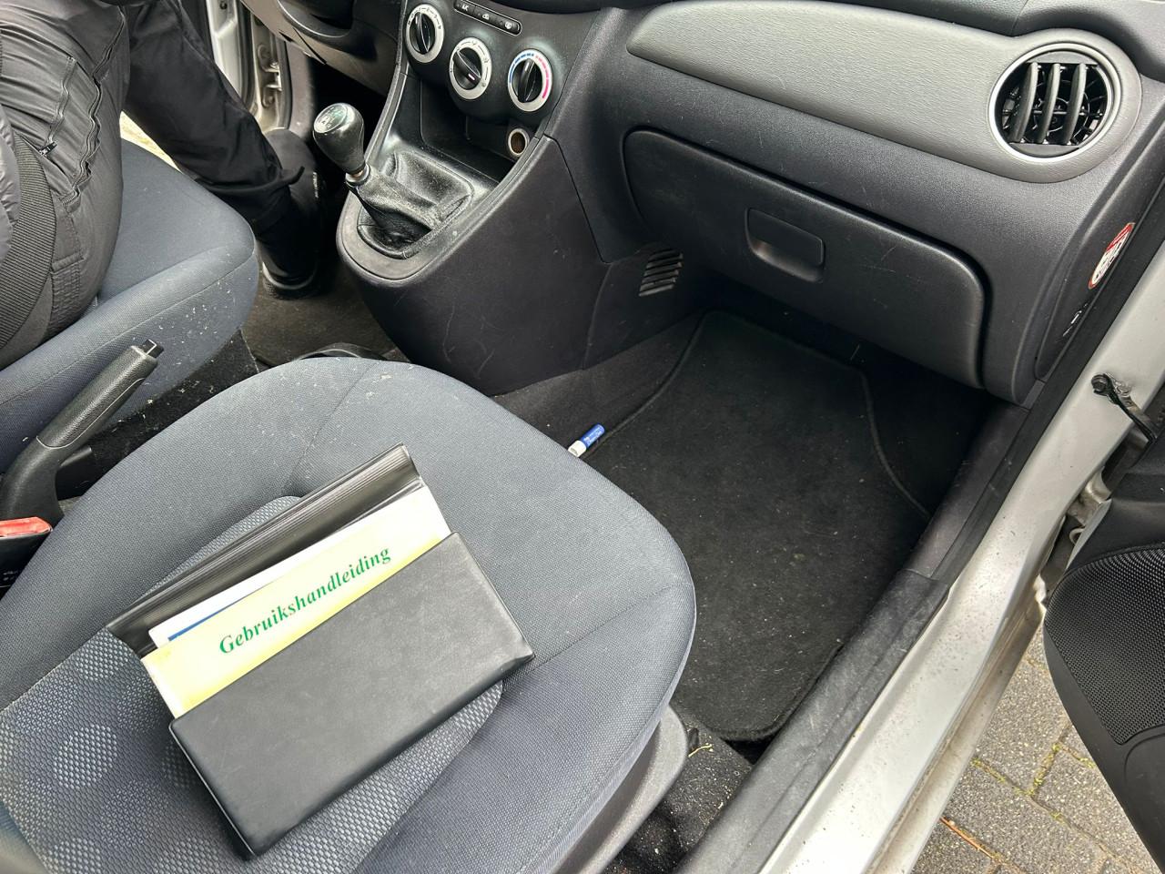 Hyundai I10 1.1 Dynamic Cool €999 VASTE PRIJS!