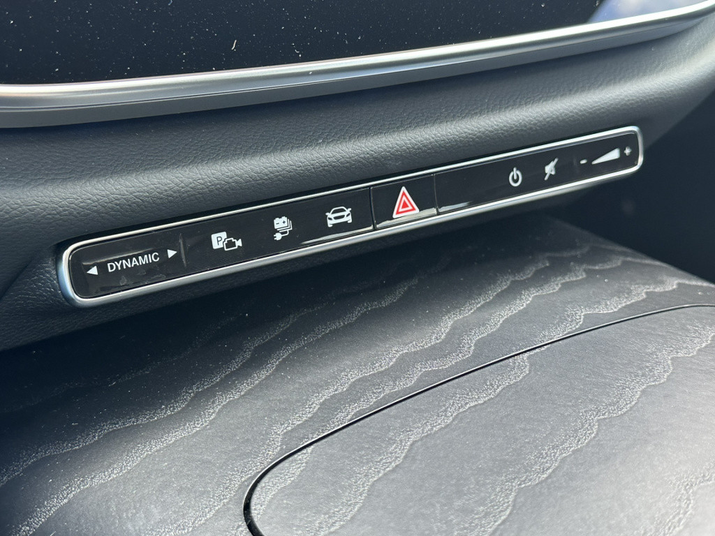 Mercedes-Benz E-Klasse 300 e amg line l panoramadak l 360 camera l head-up 