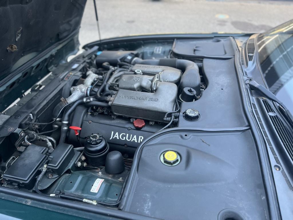 Jaguar Xj xjr 4.0 v8 supercharged | trekhaak