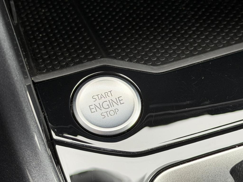 Volkswagen T-roc 1.5 tsi 150pk dsg style | dode hoek | camera | keyless | e