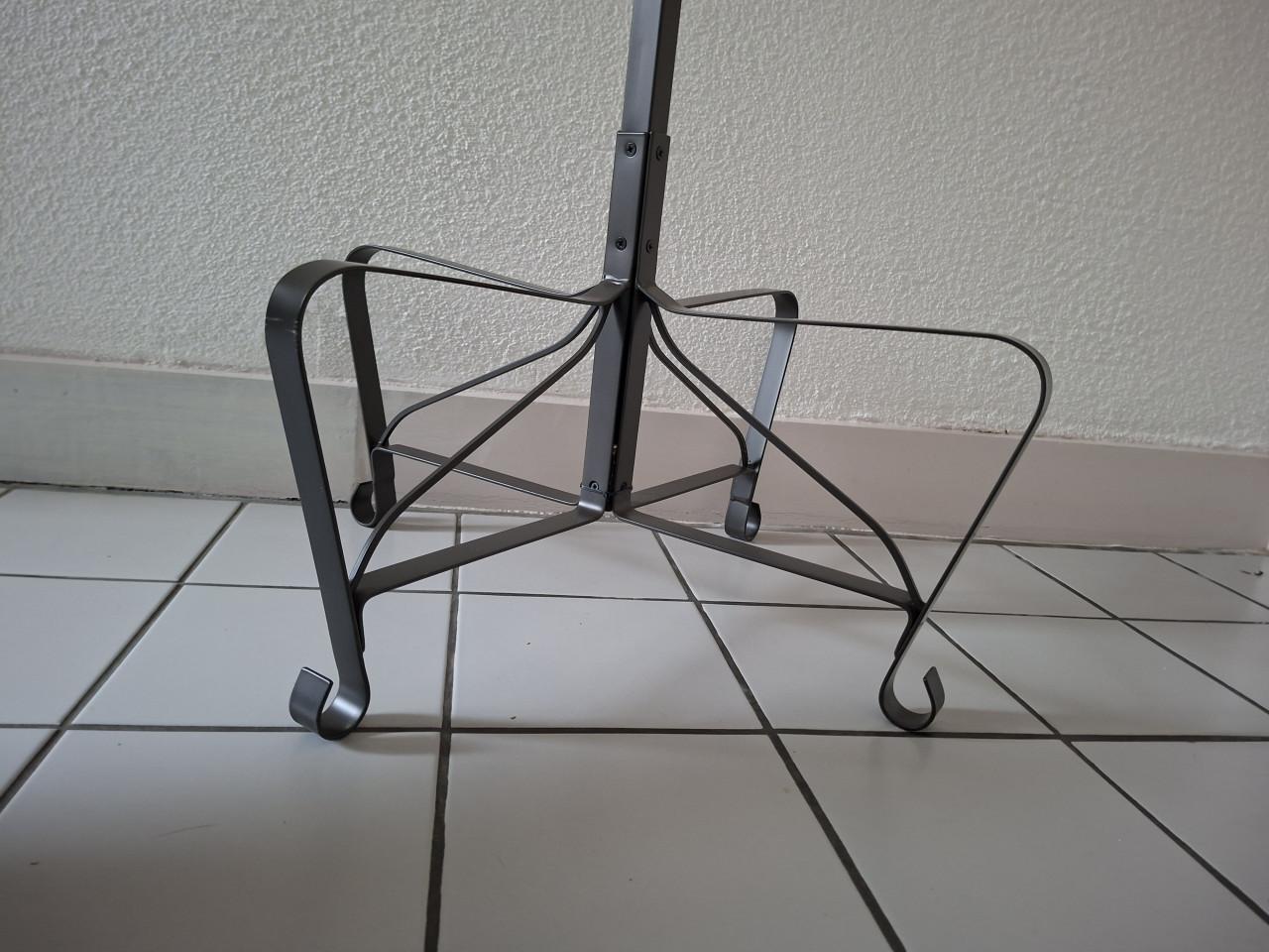 Antraciet/zwarte metalen kapstop