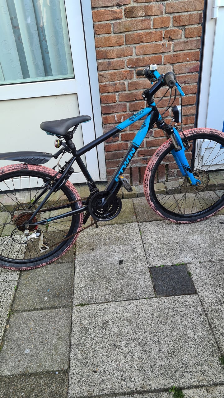 Jongens mountainbike met 5 versnellingen-24 inch-nieuw slot