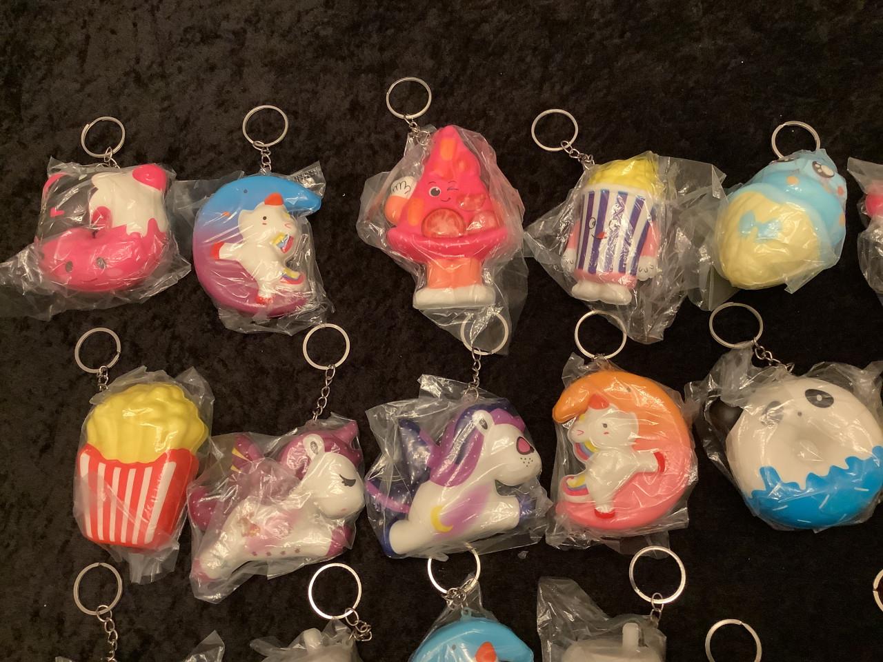Partij super leuke squishy sleutelhangers. ( partij 227)