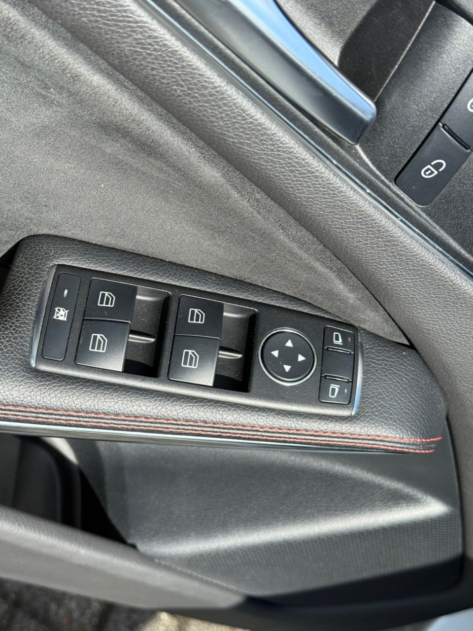 Mercedes-Benz A-Klasse 180 ambition amg