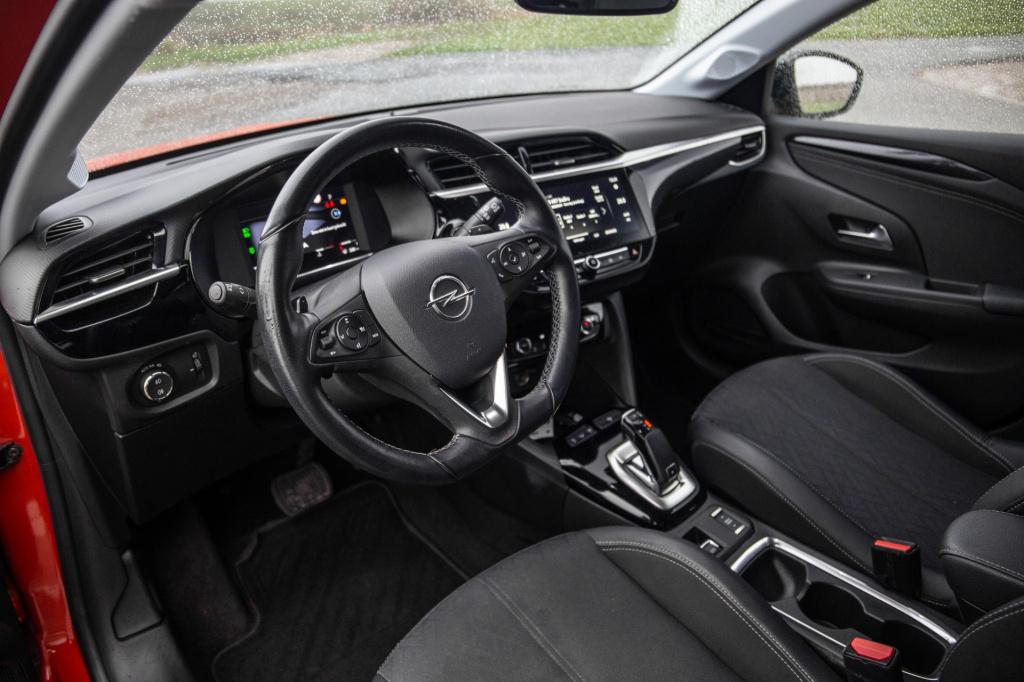 Opel Corsa 1.2 turbo automaat / carplay / camera / dealer auto