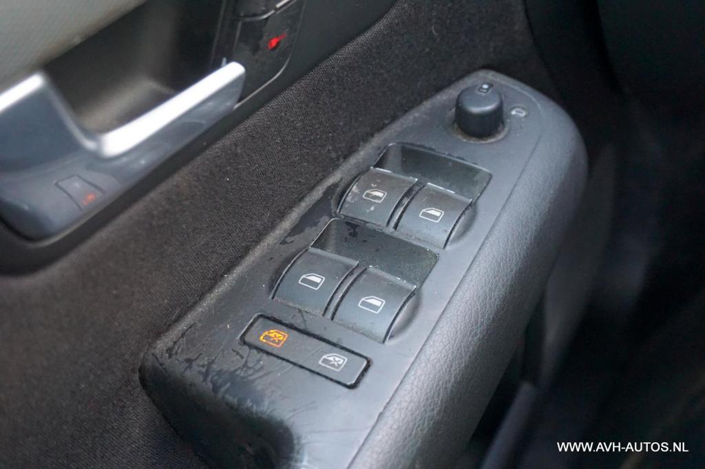 Audi A4 avant 1.8 turbo pro line automaat