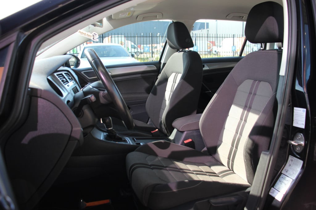 Volkswagen Golf variant 1.0 tsi business edition connected | dsg | achterui