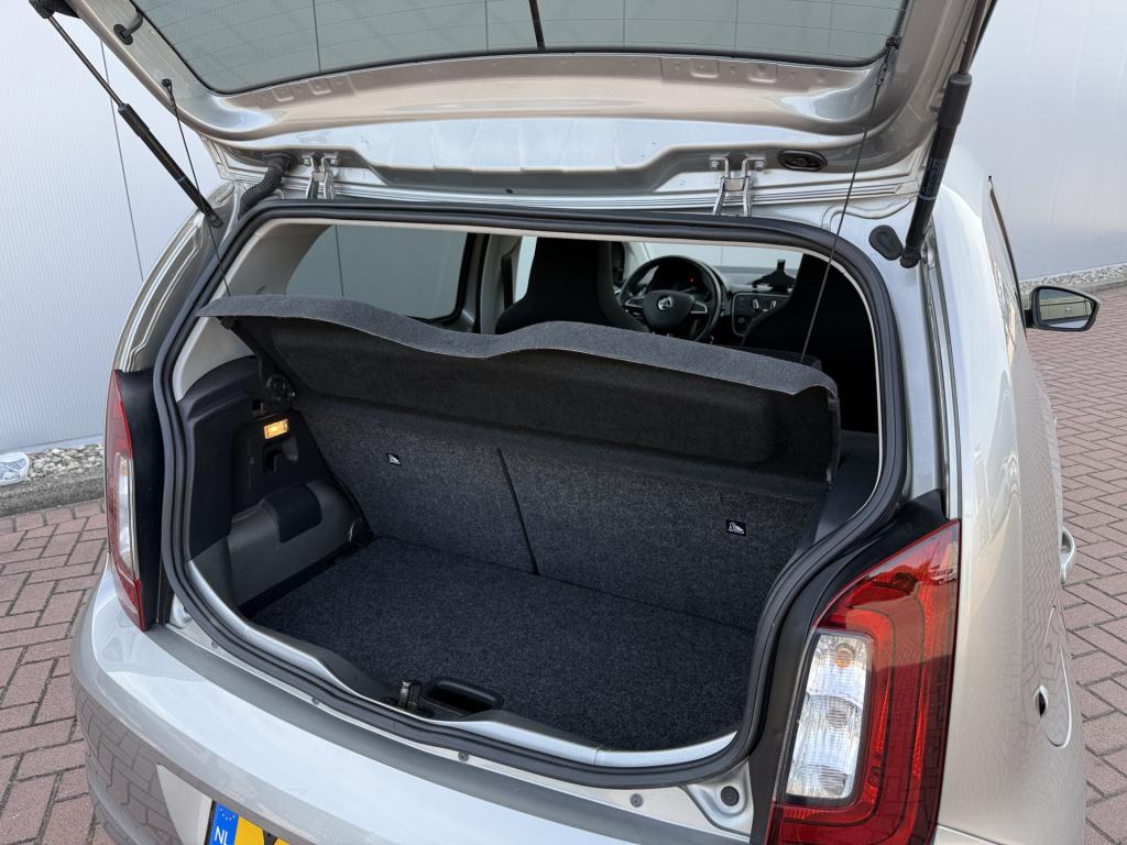 Skoda Citigo 1.0 greentech ambition | pano | cruise | apps