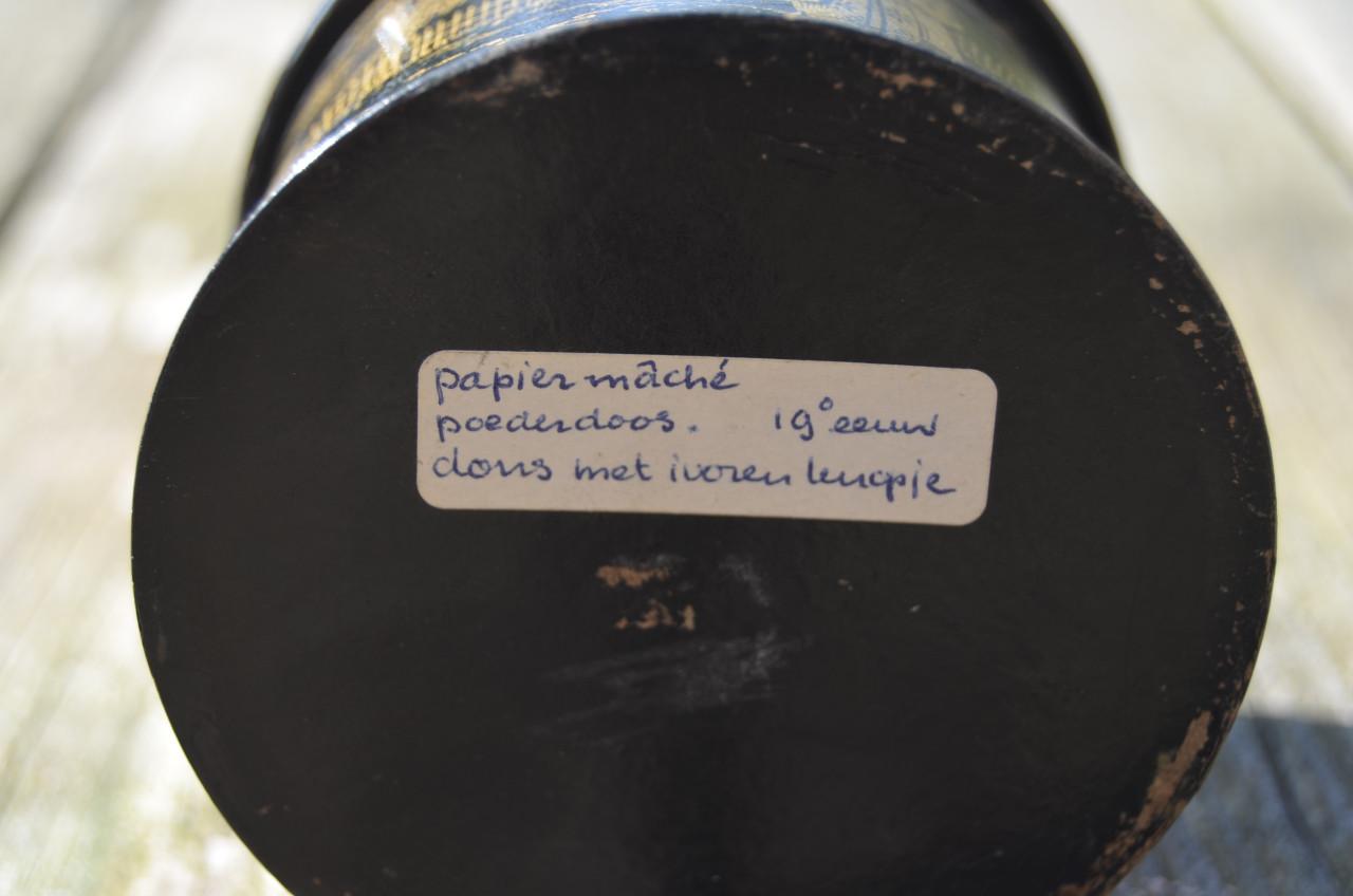 Diverse Japanse en Chinese potjes en blikjes (2)