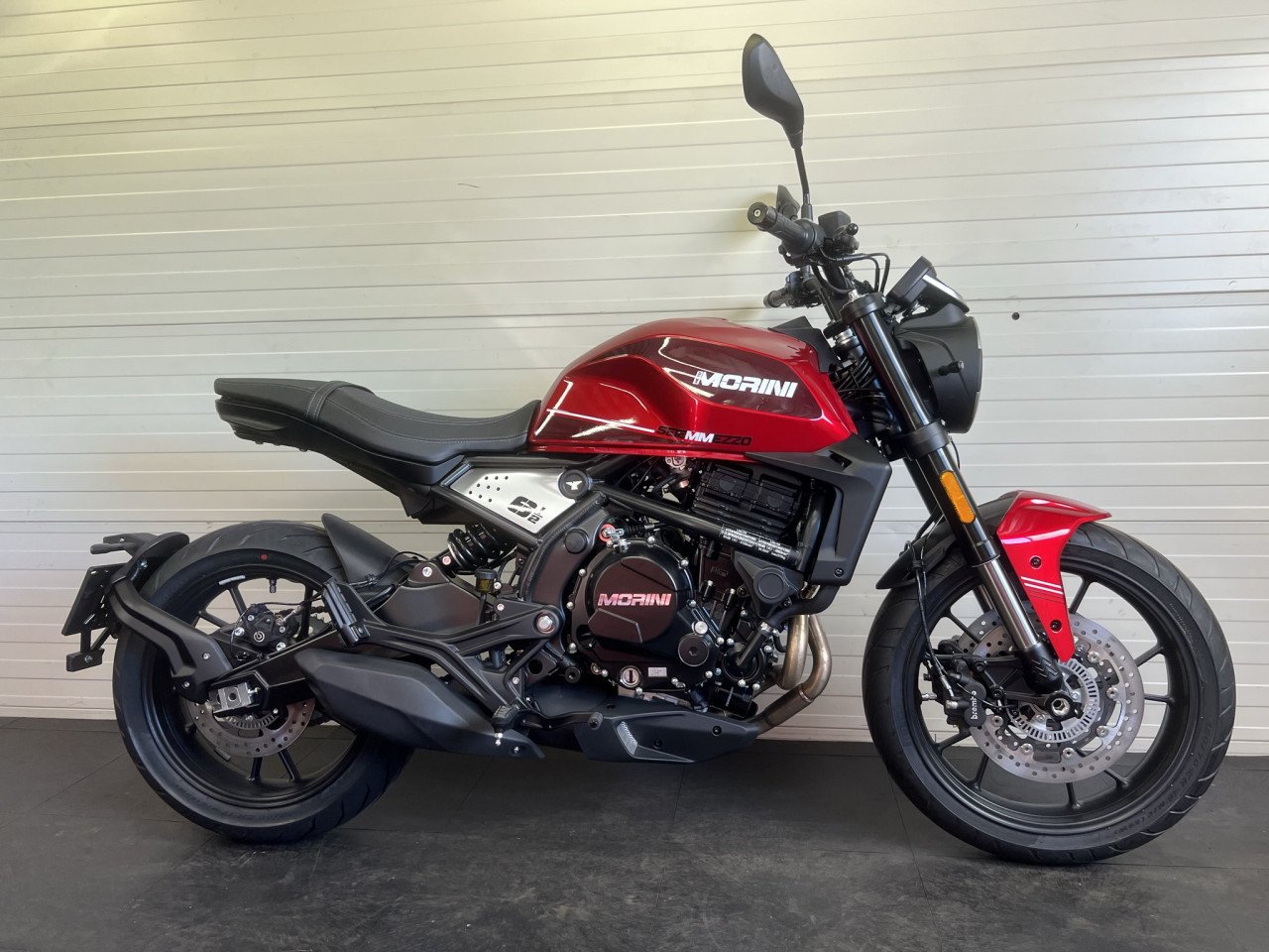 Moto Morini Seiemmezzo STR 650 nu €6999,- all in!