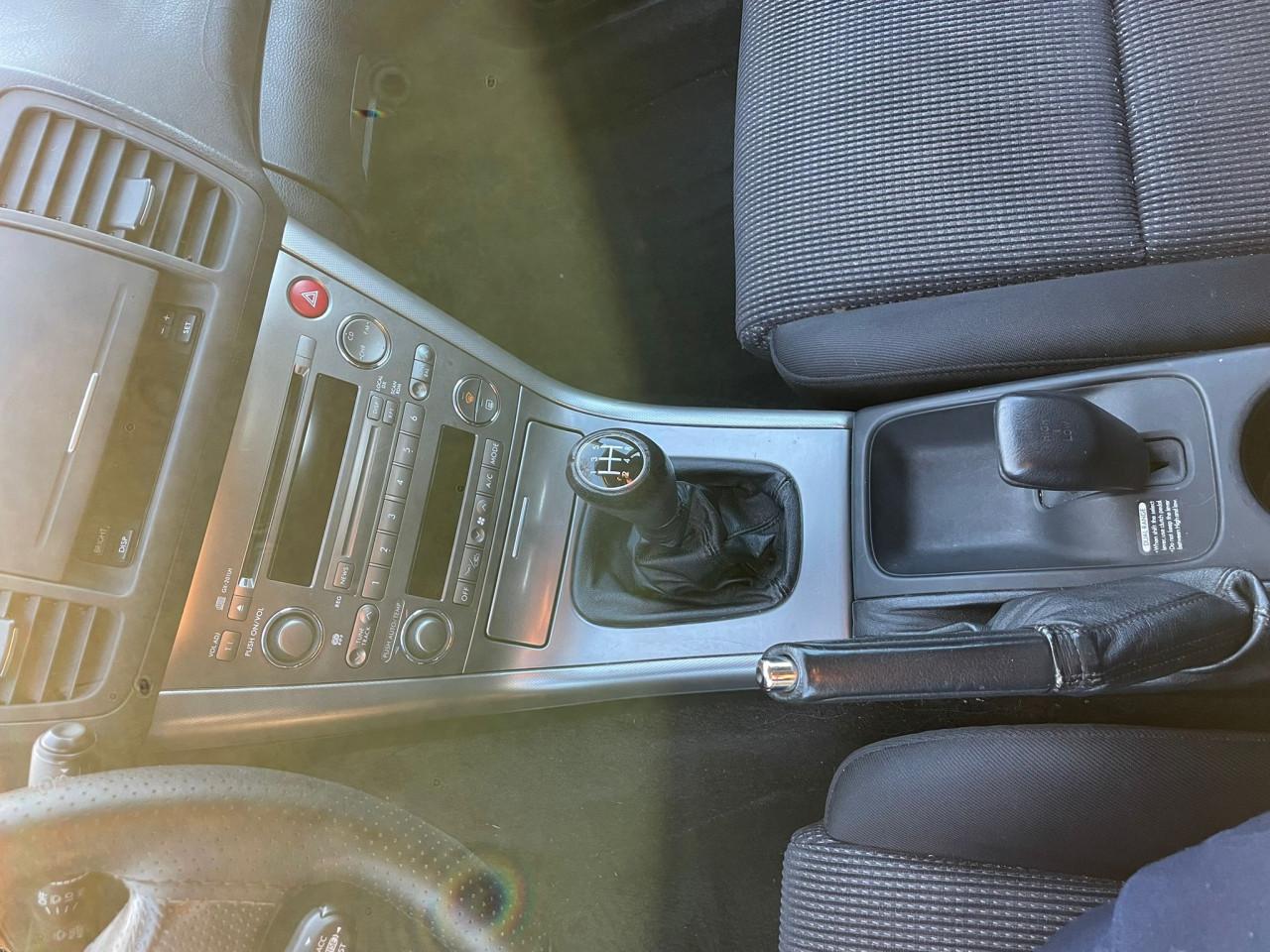 Nette Subaru Outback - 2.5i