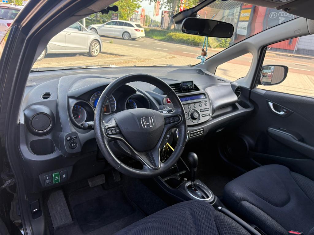Honda Jazz 1.4 hybrid business mode