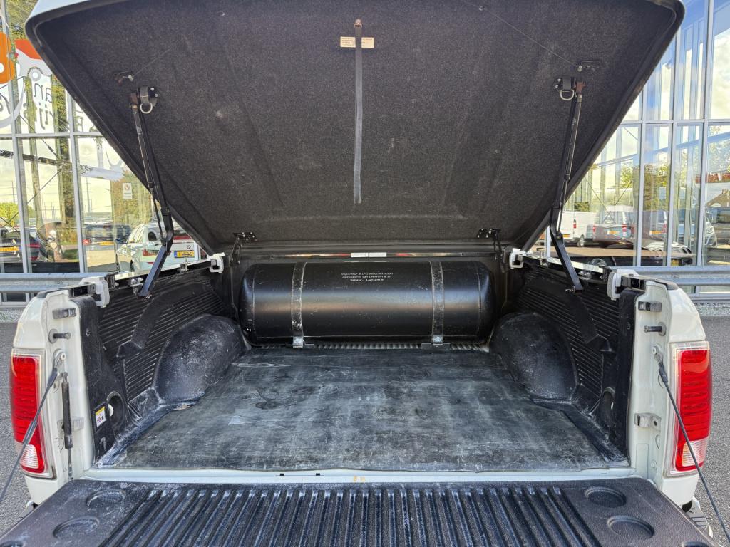 Dodge Ram 1500 5.7 v8 4x4 quad cab 6'4 laramie | lage bijtelling | dakraam 