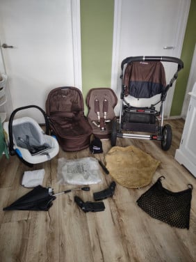 Zeer complete Maxi-Cosi kinderwagen, incl vele accessoires!