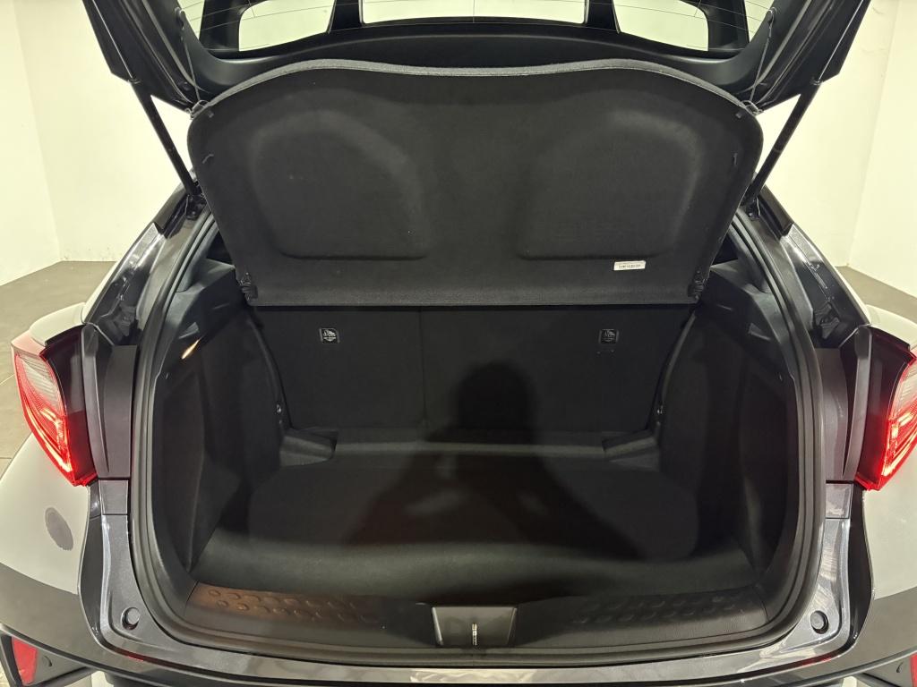 Toyota C-hr 1.8 hybrid style