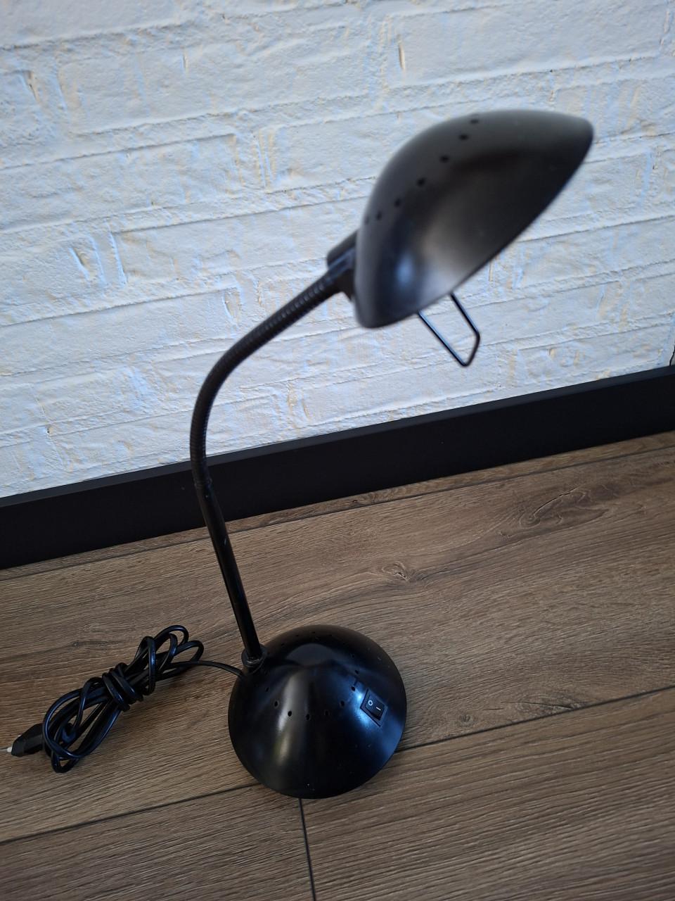 Te koop mooi zwart spotje