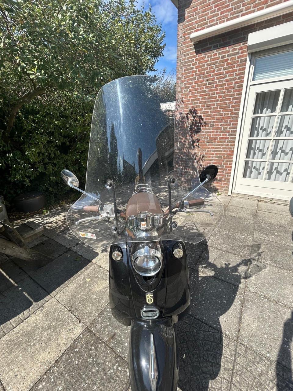 BTC Old Classic scooter