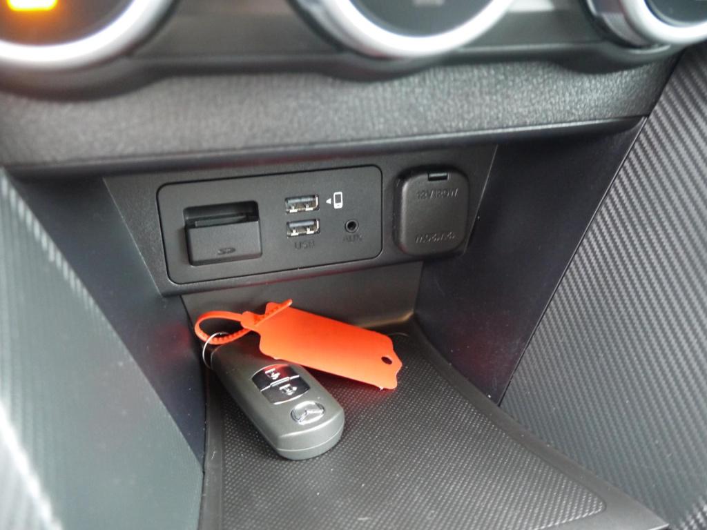 Mazda 2 1.5 skyactiv-g 90 m hybrid