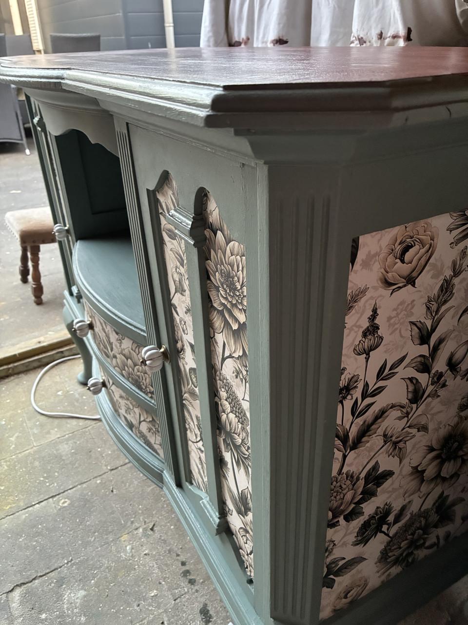 Mooi vintage dressoir